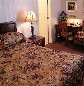 Kingston Hotel Vancouver